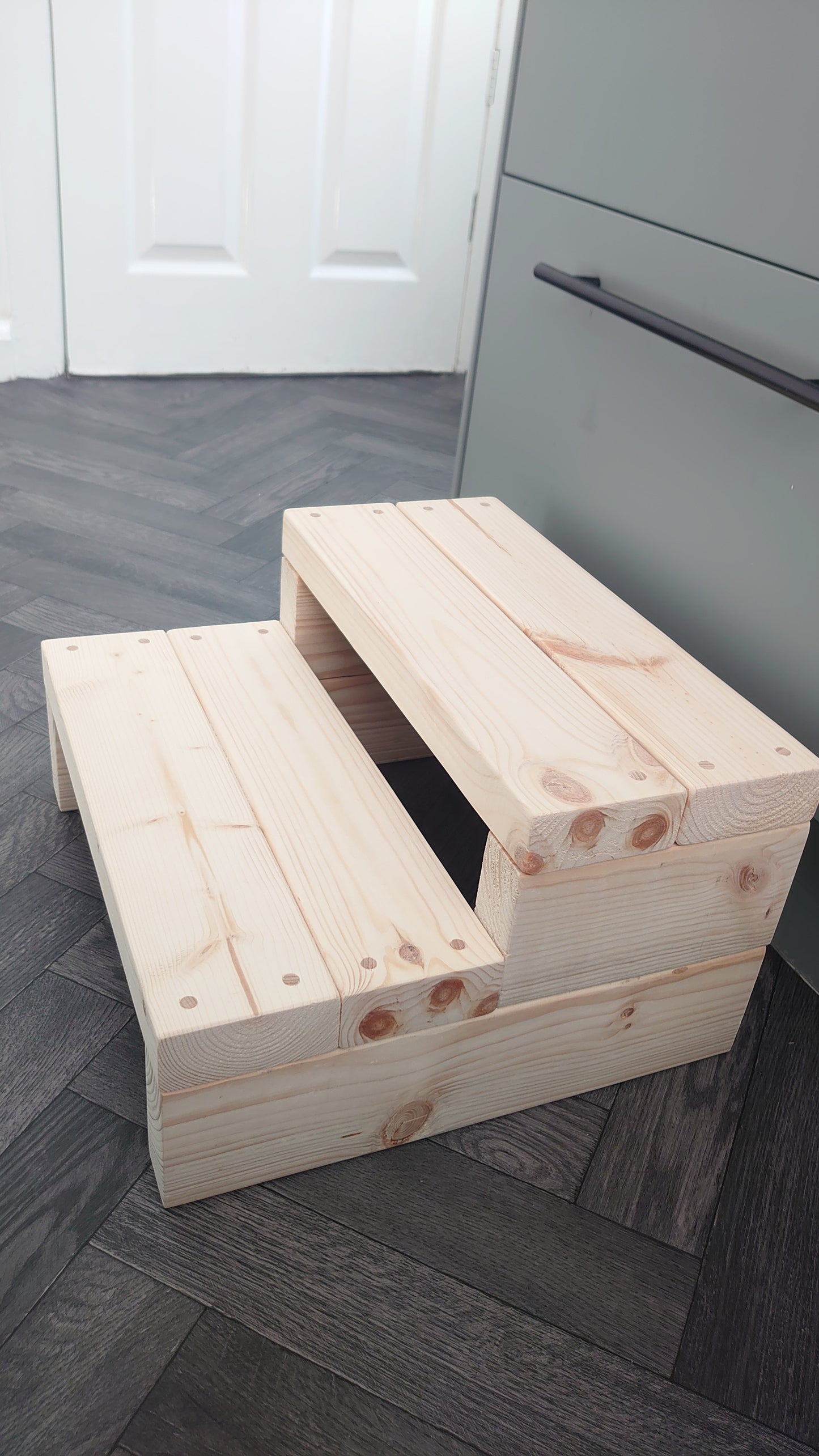 Wooden step stool, small step, flowers stand