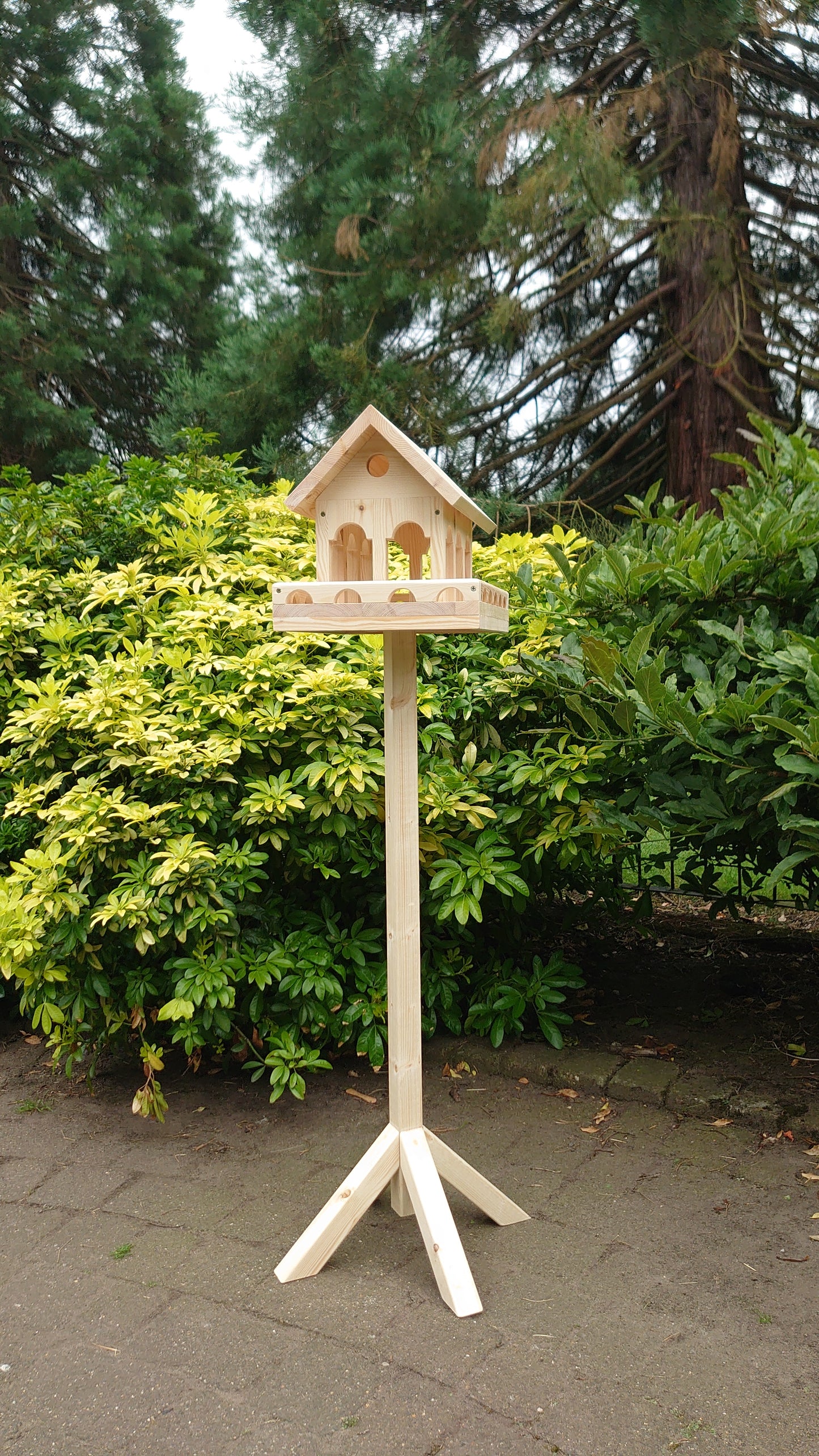 Bird Feeder Athens, Garden Wild Birds Table, Outdoor Bird Feeder Free-Standing Wooden Feeder