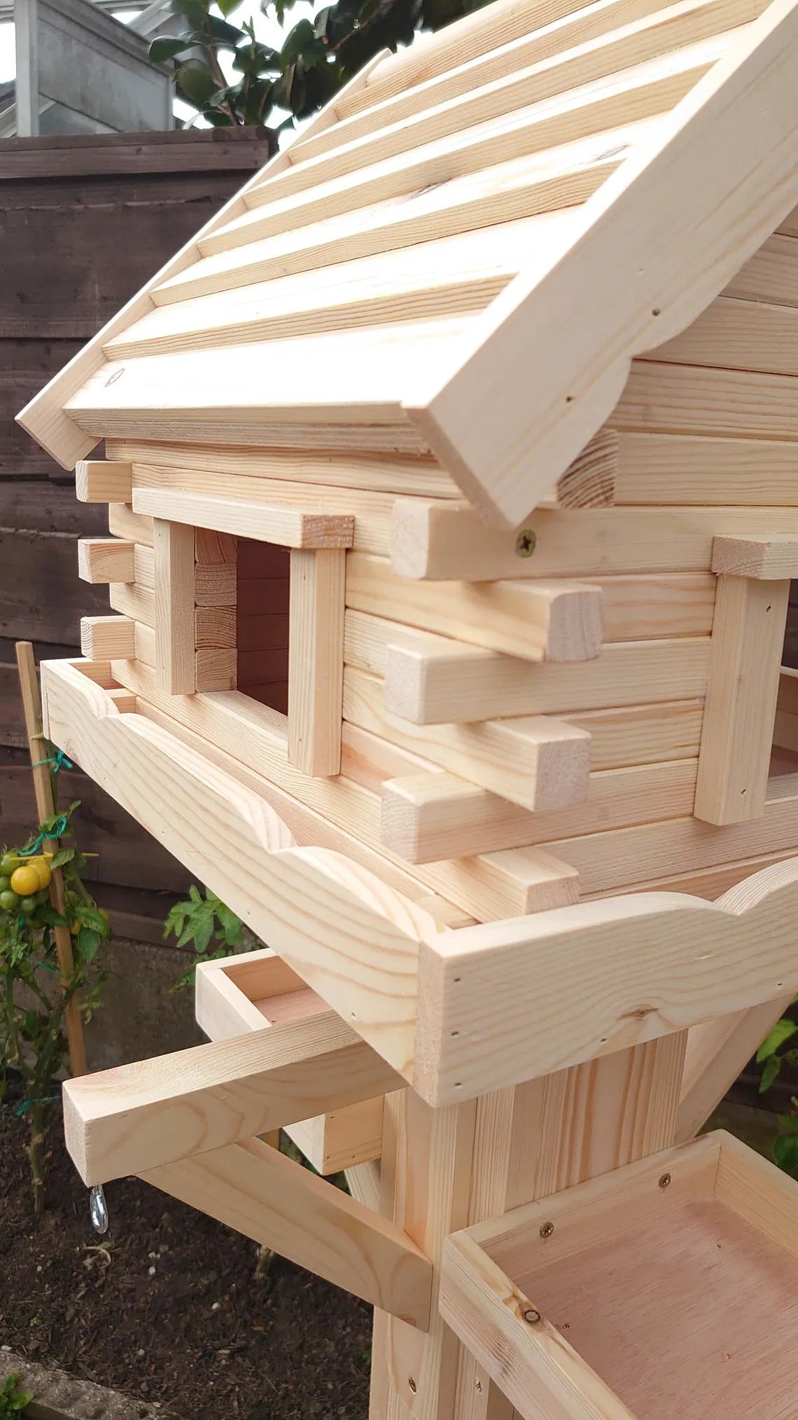 Solid Wood Frestanding Bird Feeder with Triple Platforms - Sturdy Design - 5 Feeding Stations