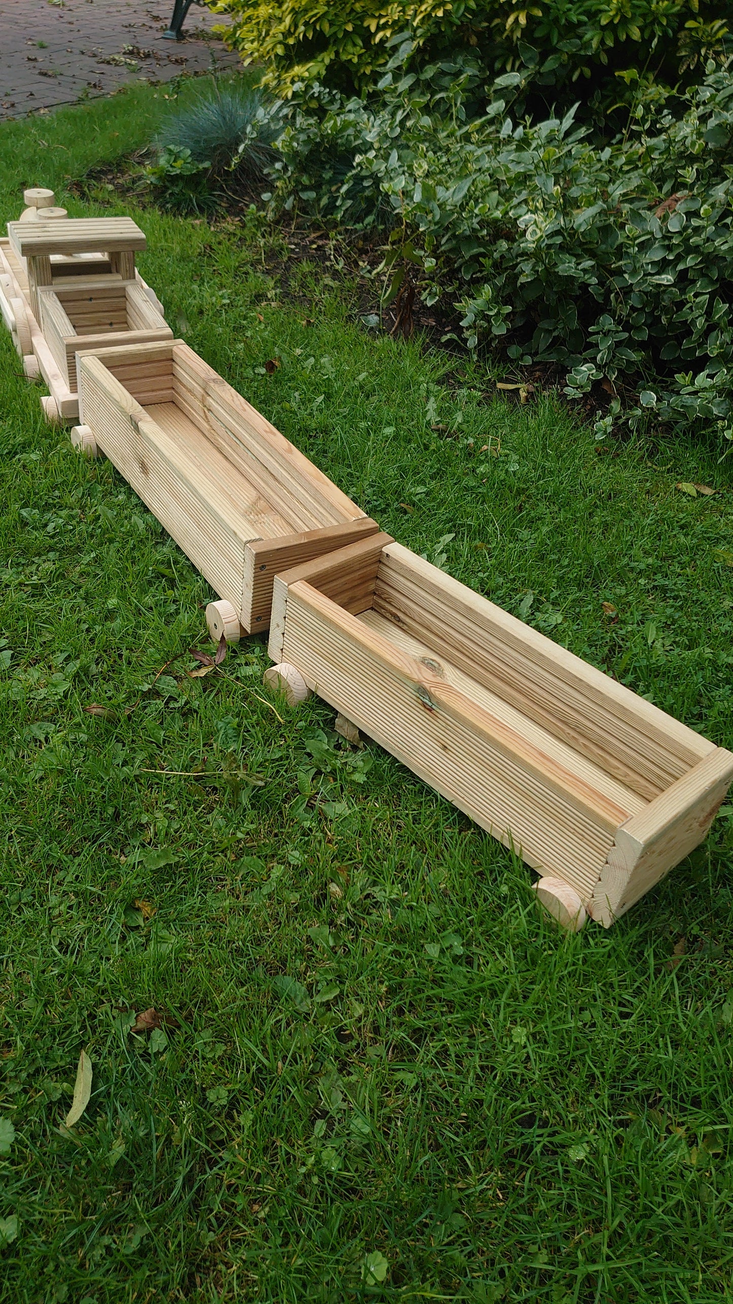 Wooden Train planter 240cm with 3 wagons