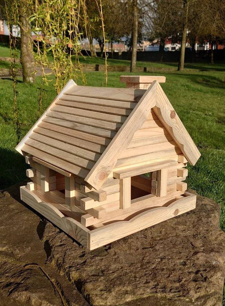 XXL Bird House / Feeder