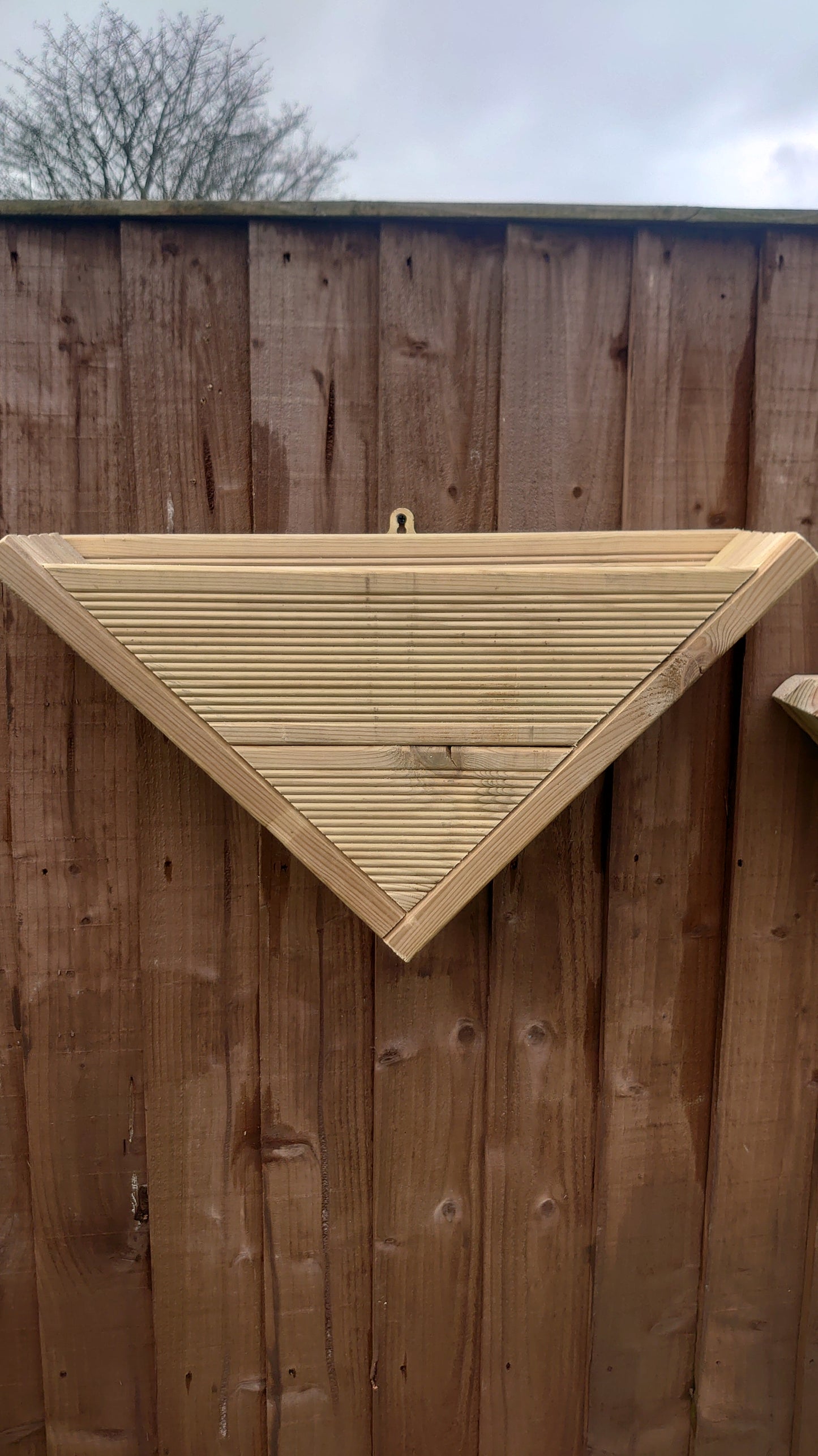 90° Triangle / Wall Hanging / Fence Post Mounted - Decking Herb Flower Planter